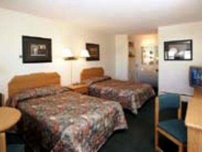 Travelodge By Wyndham Moose Jaw Buitenkant foto
